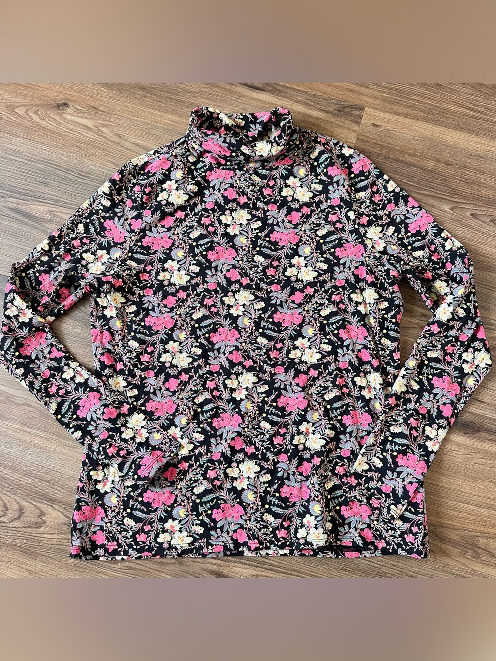Peruvian Connection Floral‎ Turtleneck XL Black T-Neck Stretch Boho Cottage EUC